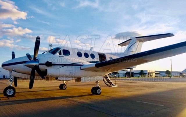 KING AIR F-90 1982 KING AIR F-90 1982
