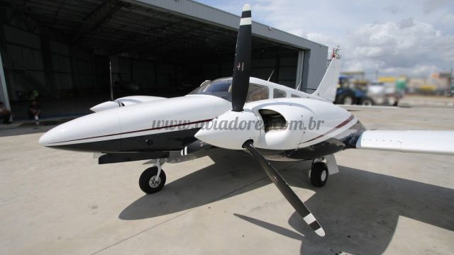 Avião Bimotor Piper PA-34-220T – Seneca III – Ano 1981