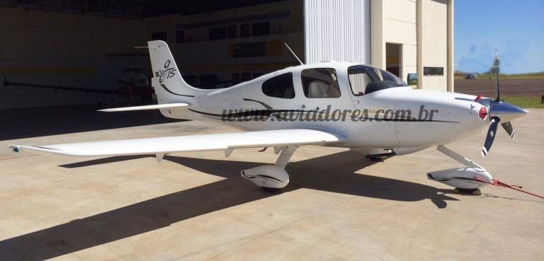 Cirrus SR20 G2 GTS 2006 Cirrus SR20 G2 GTS 2006