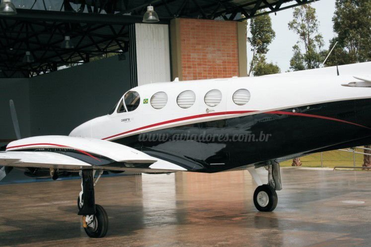 CESSNA 340A 1977 CESSNA 340A 1977