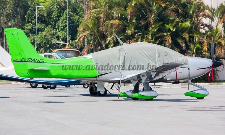 CIRRUS SR22T Turbo Grand 2015 CIRRUS SR22T Turbo Grand 2015