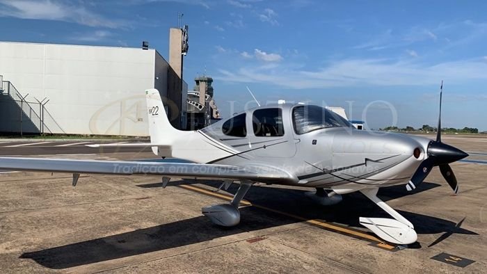 CIRRUS SR22 G5 Grand 2014 CIRRUS SR22 G5 Grand 2014