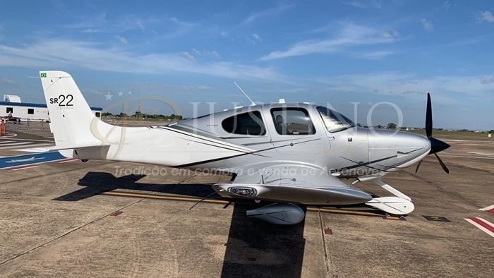 CIRRUS SR22 G5 Grand 2014 CIRRUS SR22 G5 Grand 2014