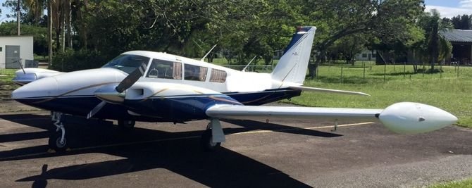TWIN COMANCHE CR 1966 TWIN COMANCHE CR 1966