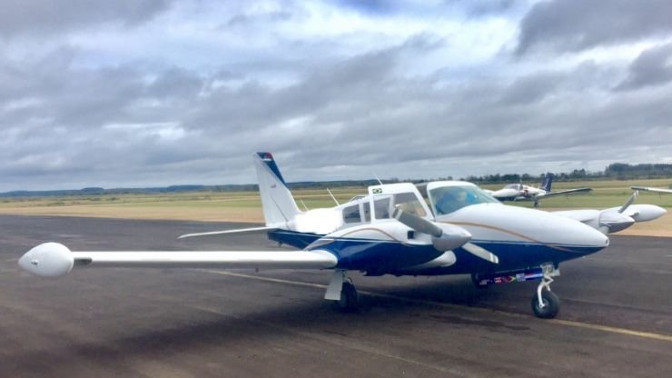 TWIN COMANCHE CR 1966 TWIN COMANCHE CR 1966