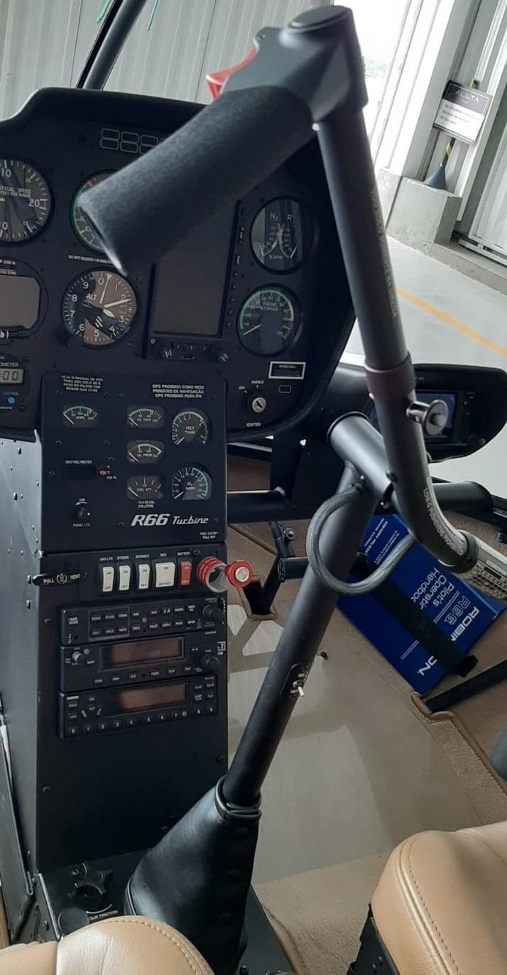 Robinson R66 Turbine 2015 Robinson R66 Turbine 2015