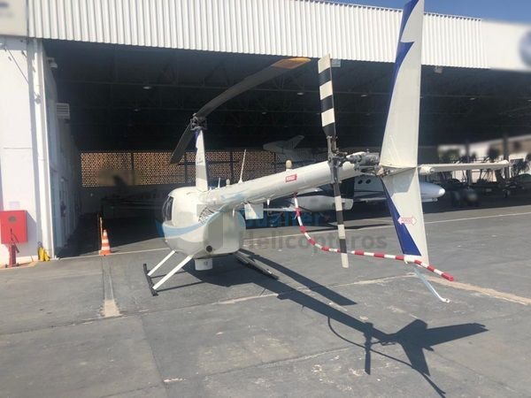 R44 Raven II Newscopter 2009 R44 Raven II Newscopter 2009