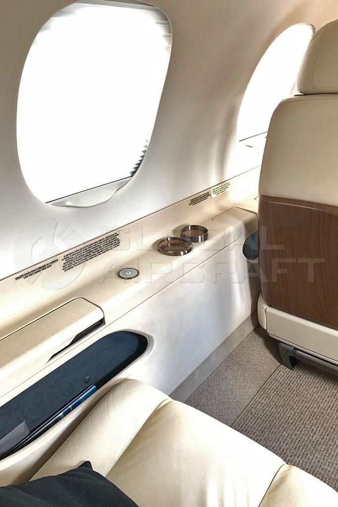 Embraer Phenom 300 2013 Embraer Phenom 300 2013
