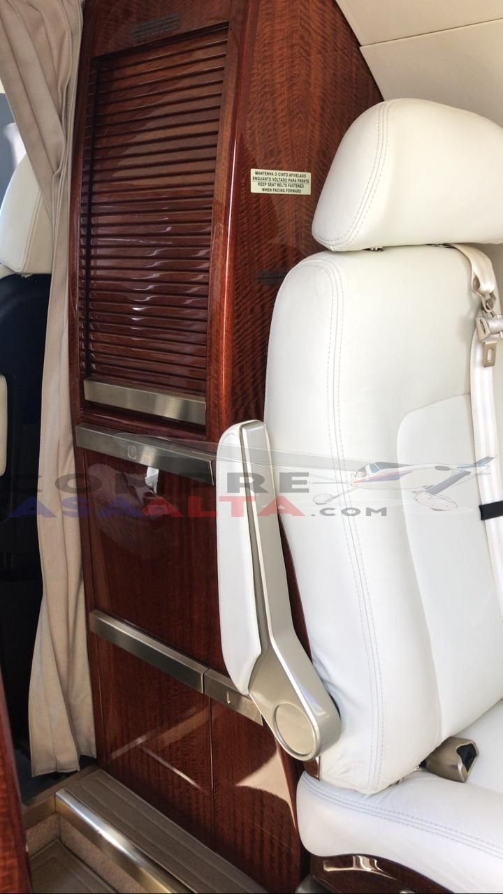 Embraer Phenom 300 2013 Embraer Phenom 300 2013