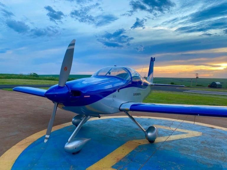 RV-7A 2020 com 5 horas totais apenas RV-7A 2020 com 5 horas totais apenas