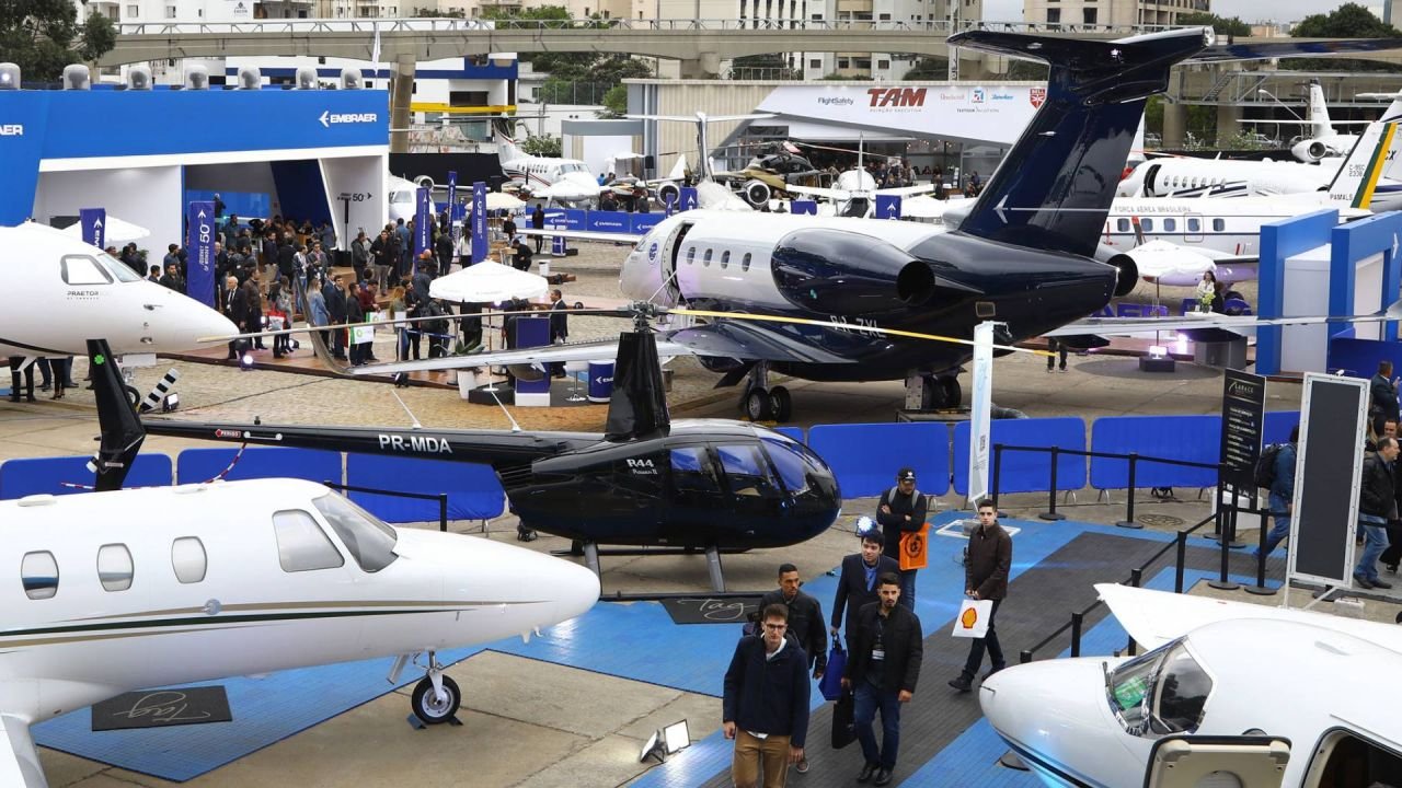 CORRETAGEM, COMPRA, VENDA, IMPORTAÇÃO E EXPORTAÇÃO DE AERONAVES