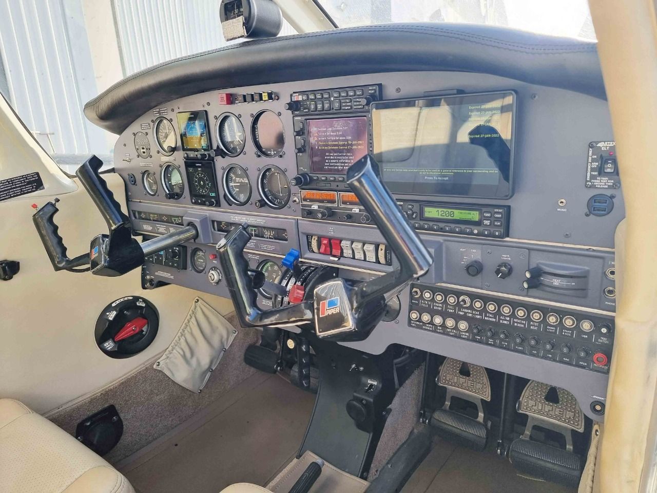 PIPER ARROW TURBO III | Ano 1977