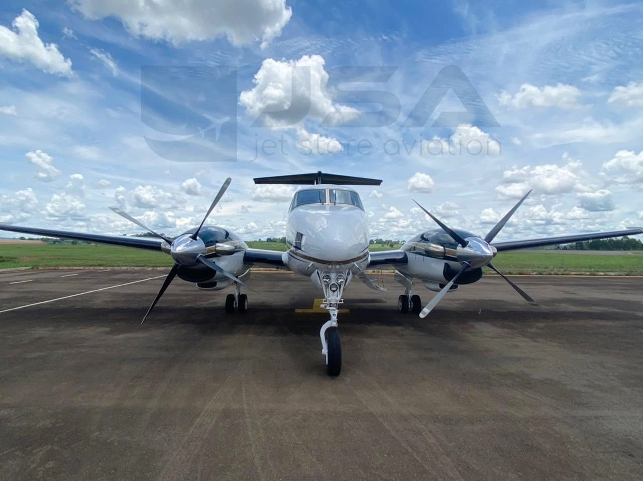 BEECHCRAFT KING AIR F90 1981 BEECHCRAFT KING AIR F90 1981