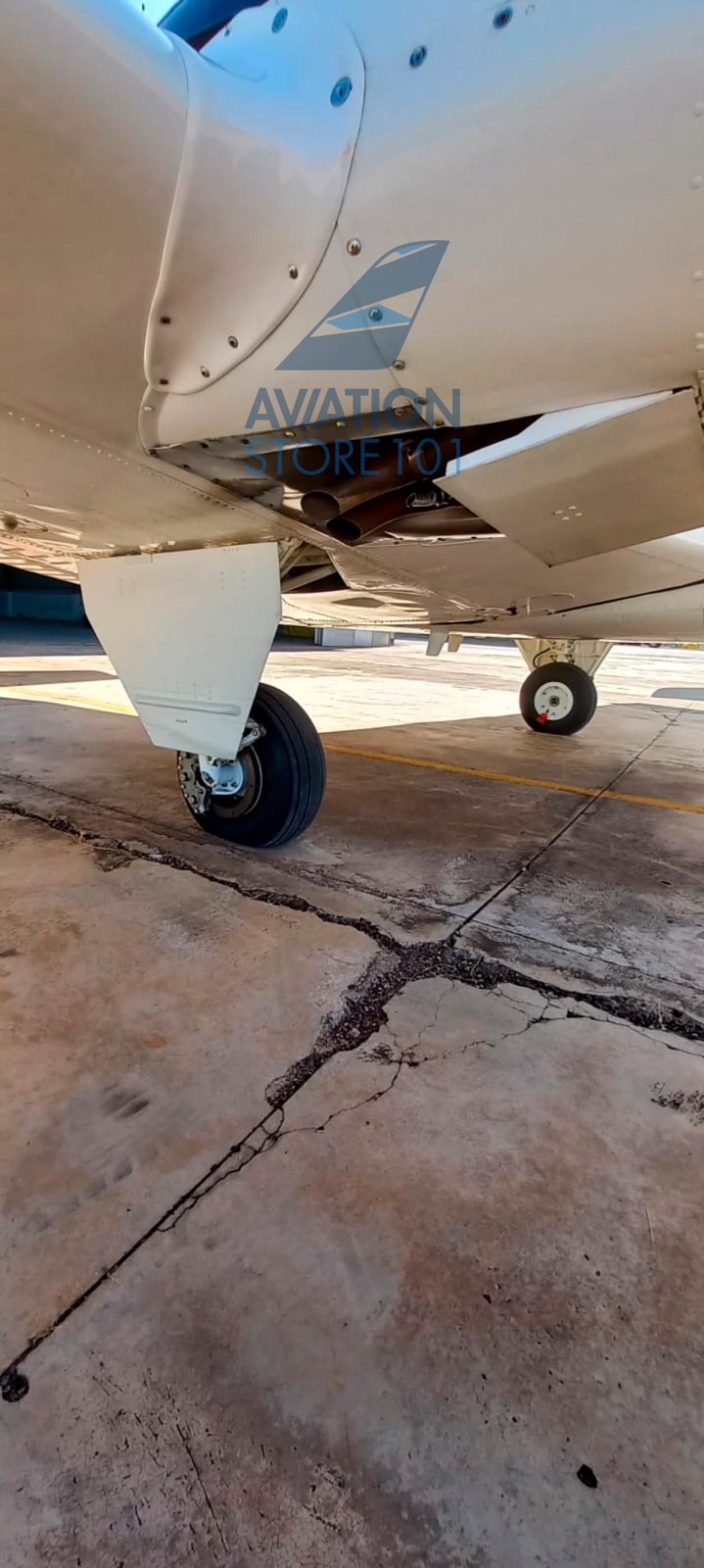 BEECHCRAFT BARON 58 1979