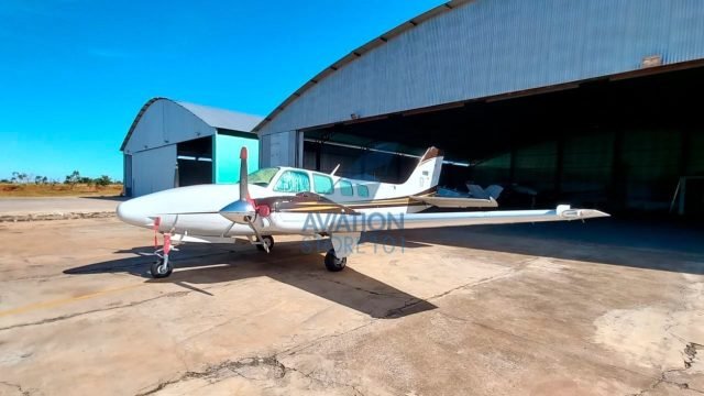 BEECHCRAFT BARON 58 1979