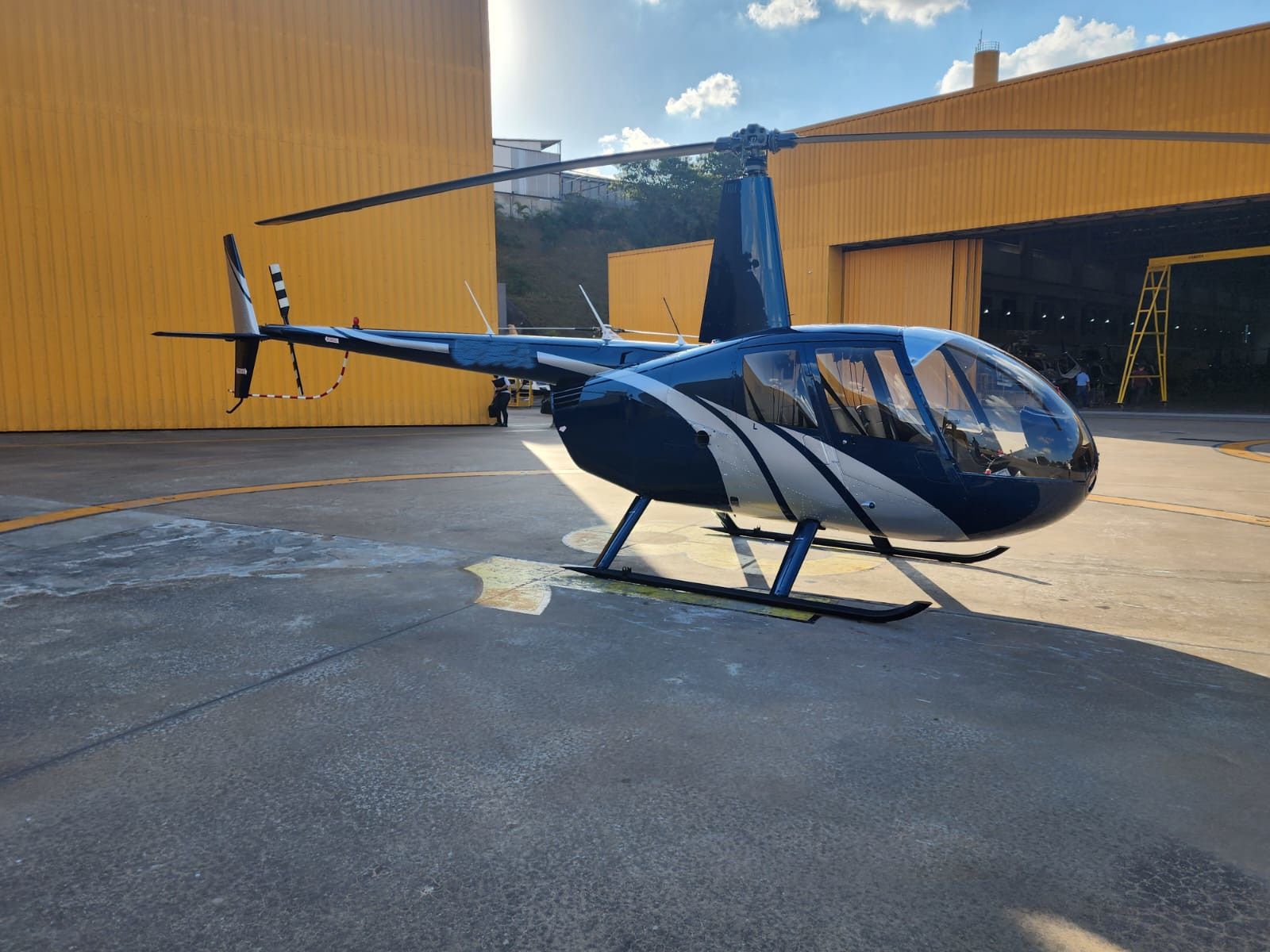 ROBINSON R44 RAVEN II 2008