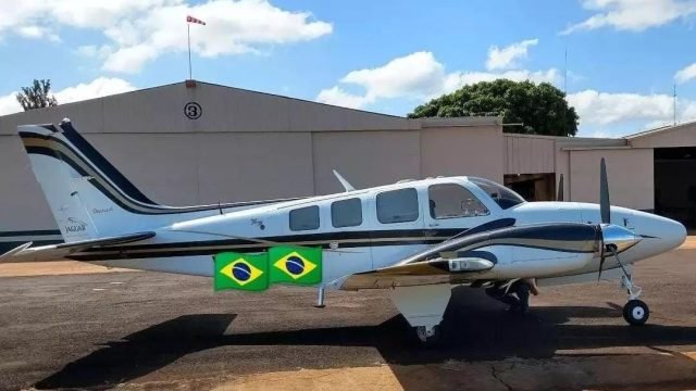 BEECHCRAFT BARON 58 2001
