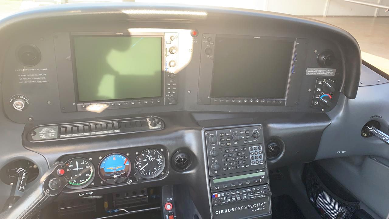 CIRRUS AIRCRAFT SR22 2011