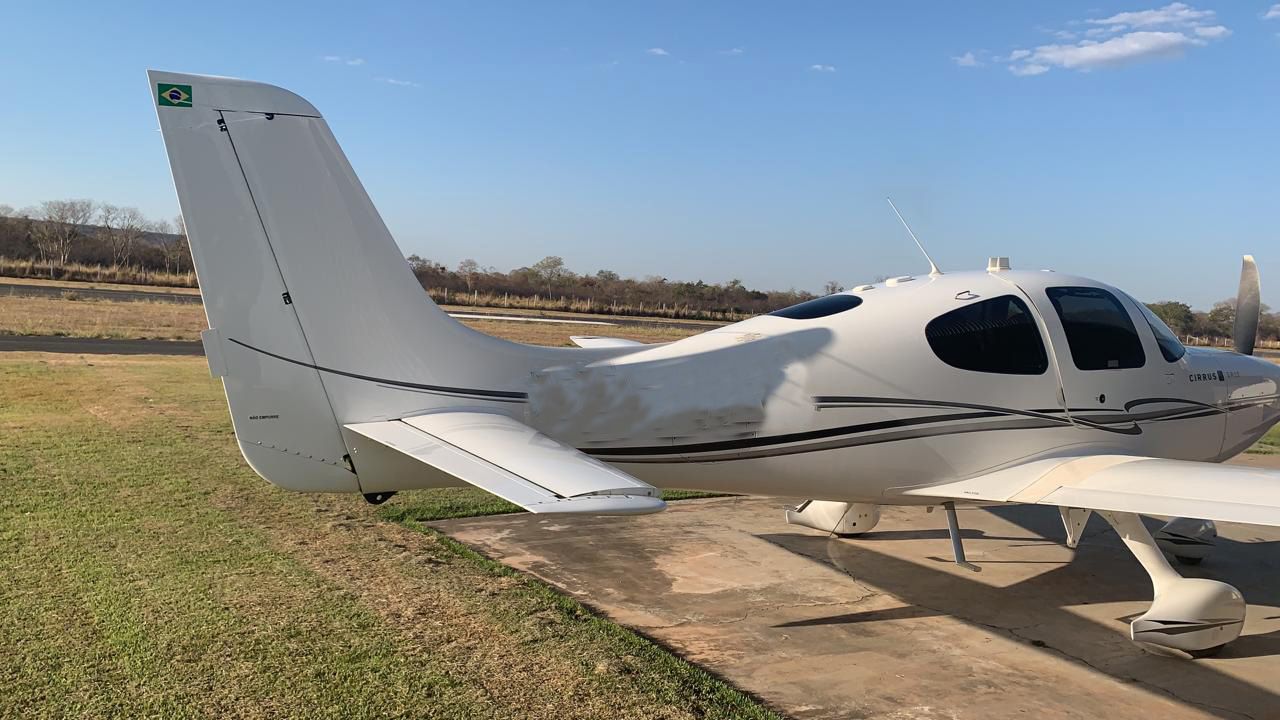 CIRRUS AIRCRAFT SR22 2011