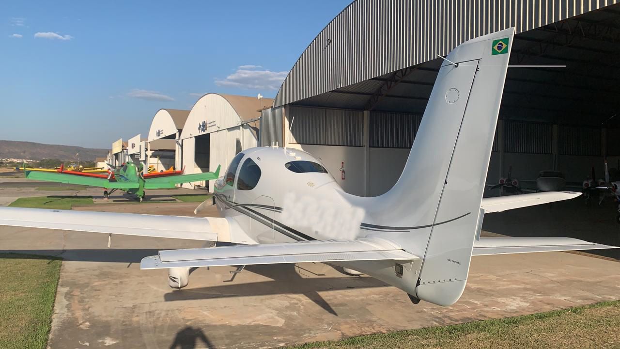 CIRRUS AIRCRAFT SR22 2011