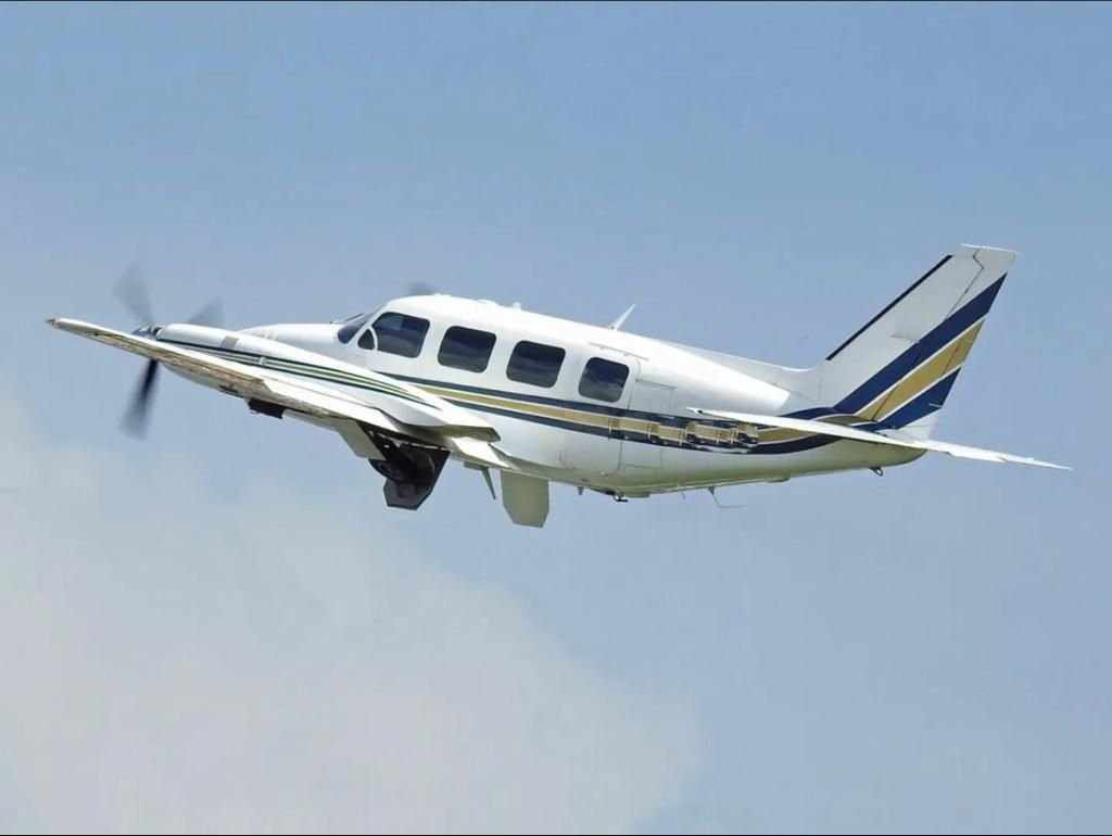 PIPER NAVAJO PA-31-325 CR 1983