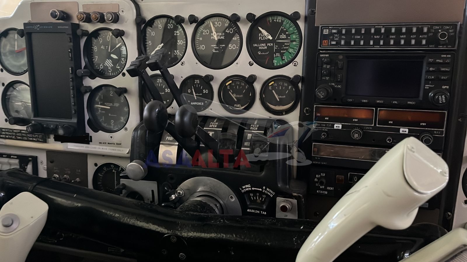 BEECHCRAFT BARON D55 1969 BEECHCRAFT BARON D55 1969