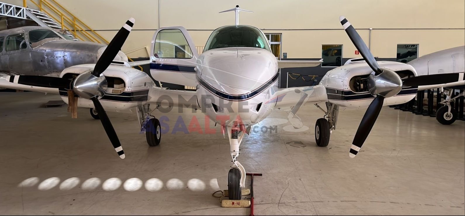 BEECHCRAFT BARON D55 1969 BEECHCRAFT BARON D55 1969