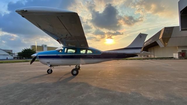 CESSNA 210L CENTURION 1974