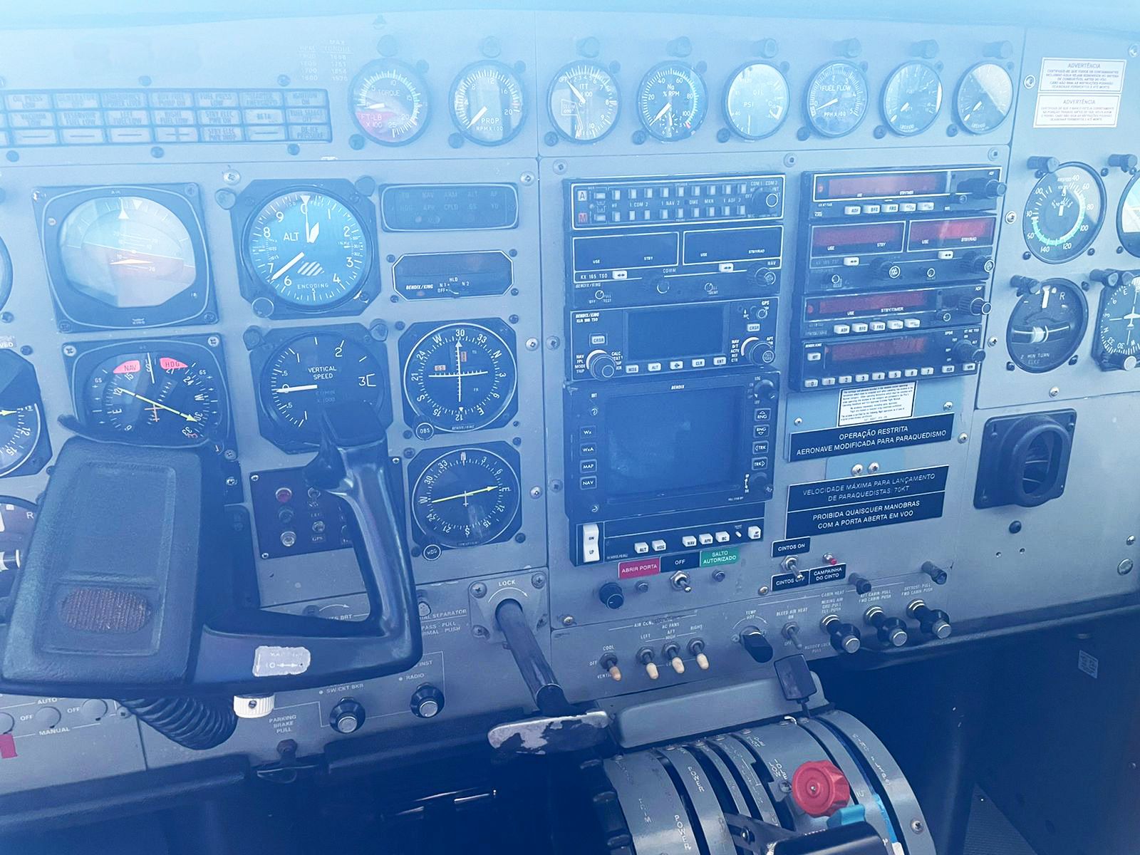 CESSNA CARAVAN 208 1990