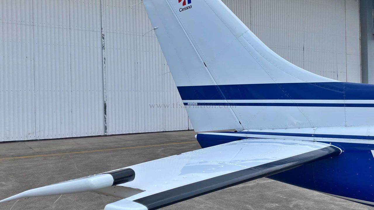 CESSNA 210L CENTURION 1974