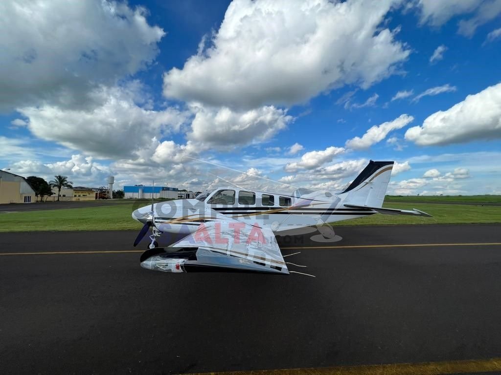 BEECHCRAFT BARON 58 2002 BEECHCRAFT BARON 58 2002