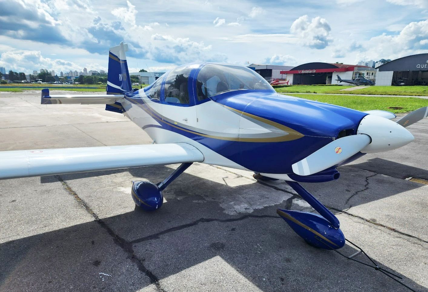 VAN’S RV10 2010