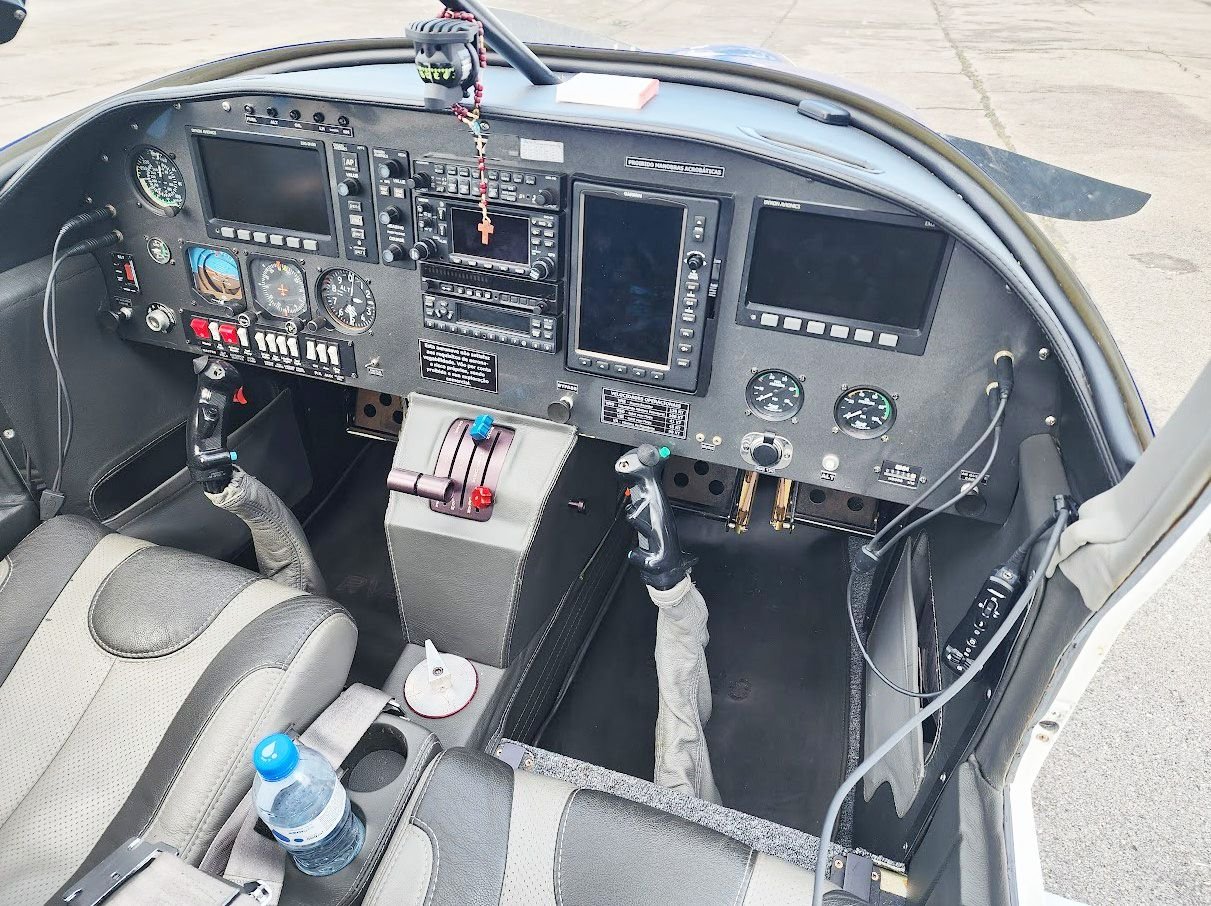 VAN’S RV10 2010