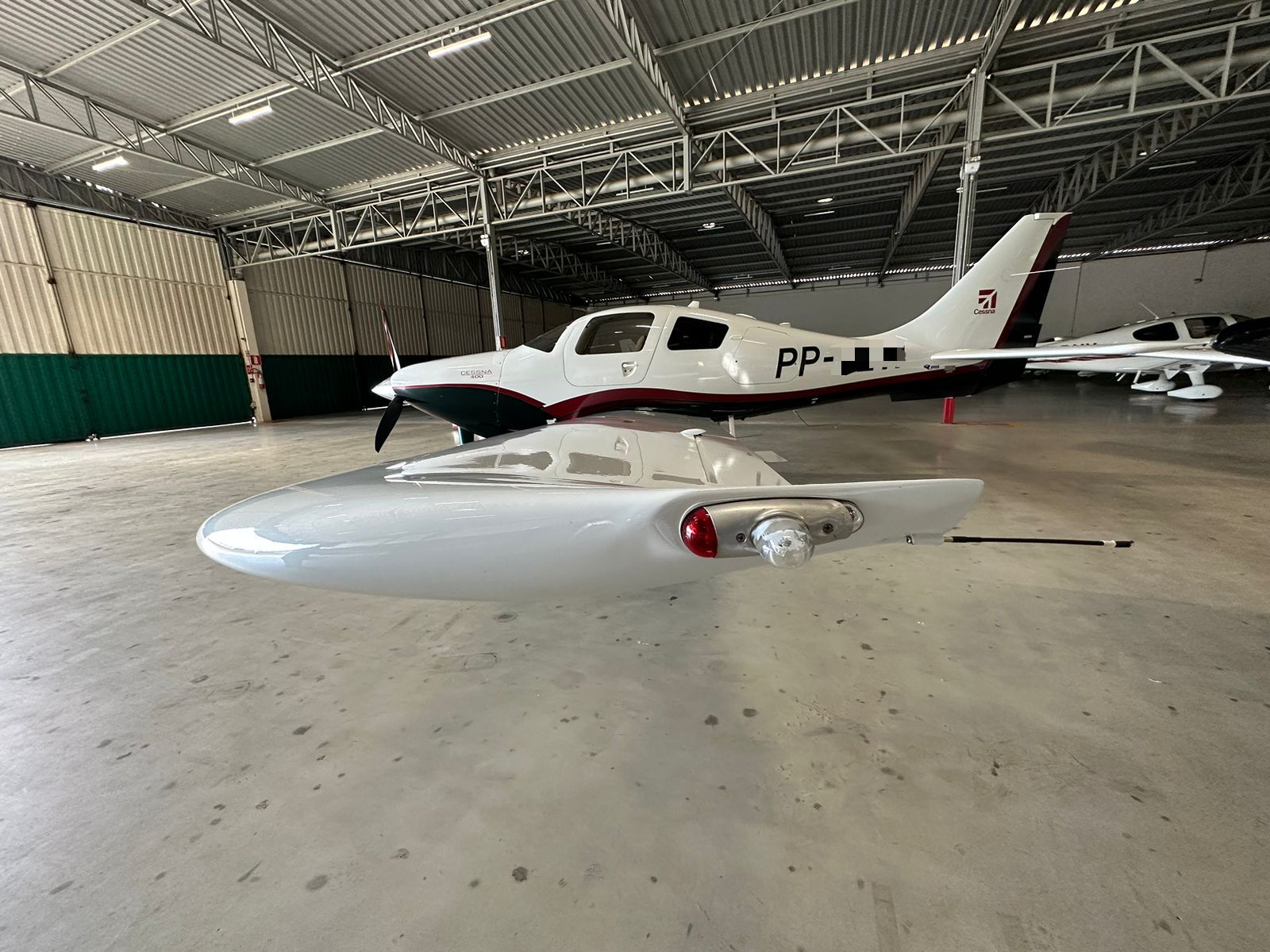 CESSNA COLUMBIA 400 LC4-550FG 2008