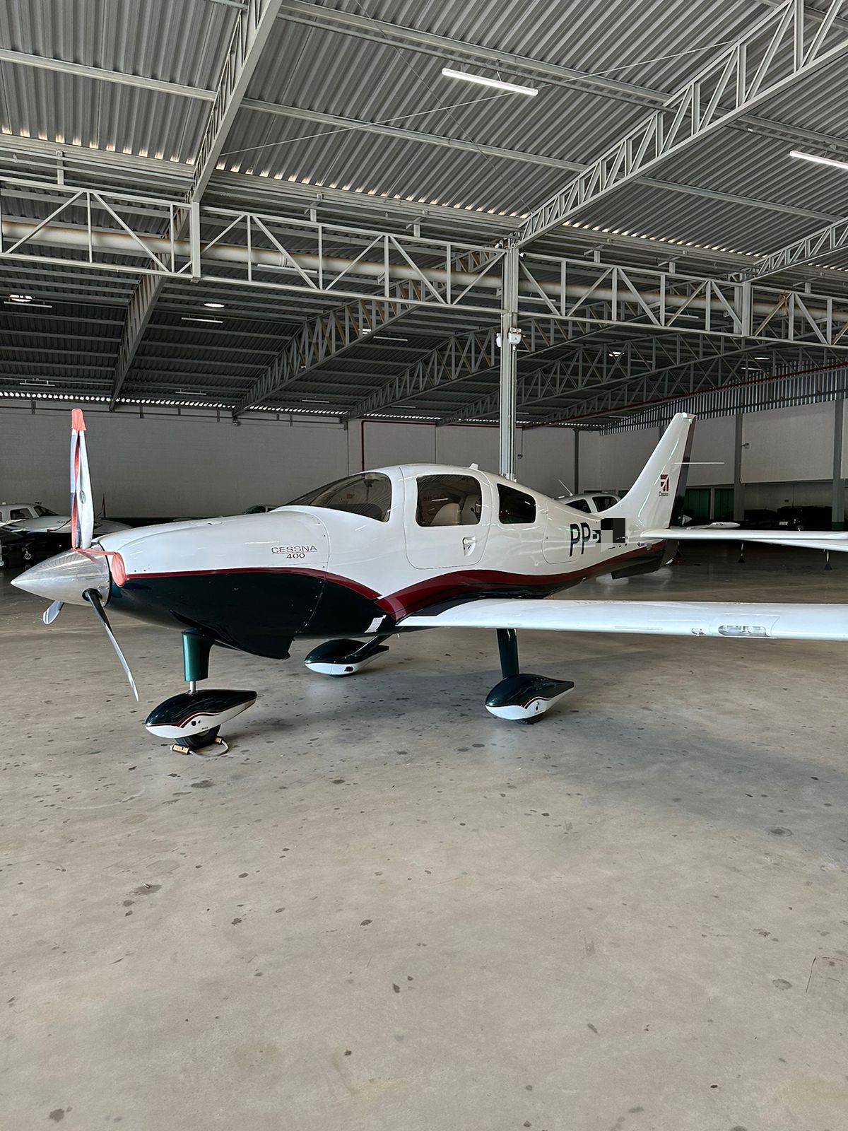 CESSNA COLUMBIA 400 LC4-550FG 2008