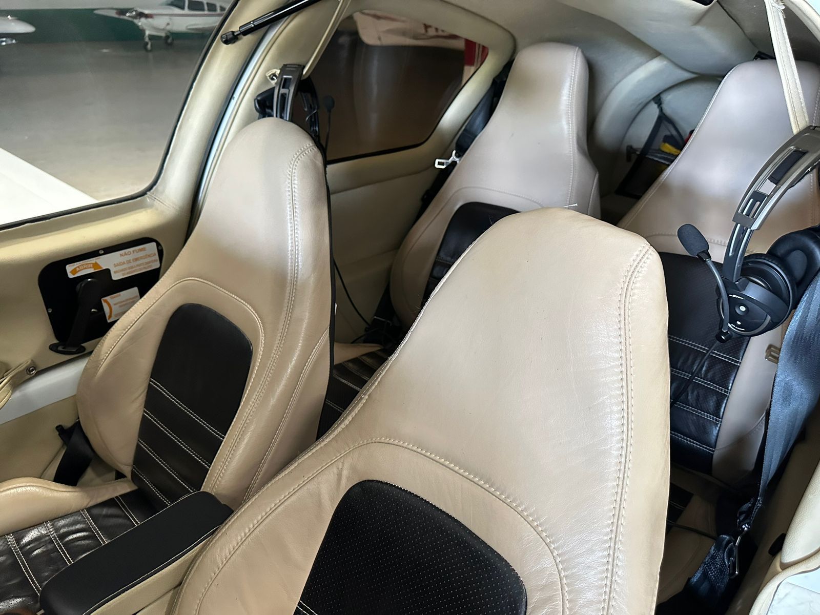 CESSNA COLUMBIA 400 LC4-550FG 2008