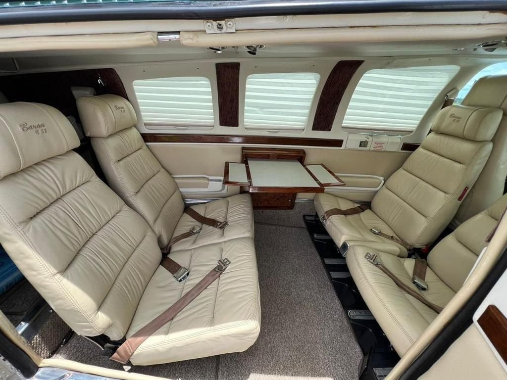 BEECHCRAFT BARON B58 1995 BEECHCRAFT BARON B58 1995