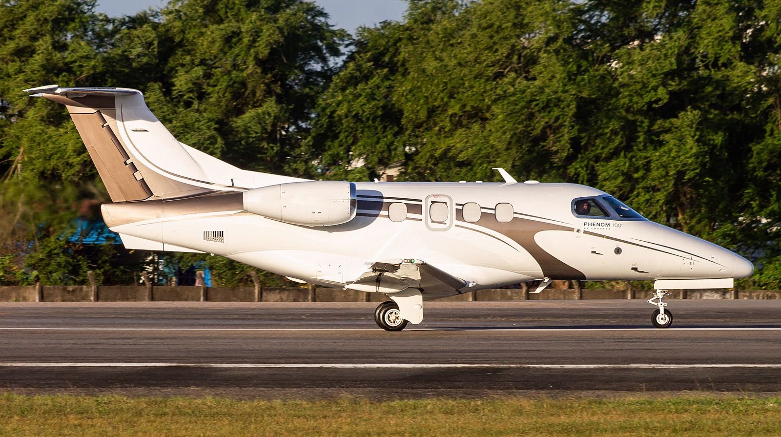 EMBRAER PHENOM 100 2009