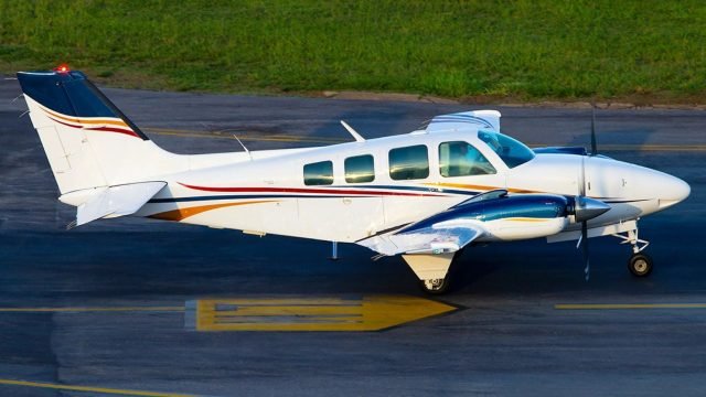 BEECHCRAFT BARON B58 1984