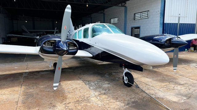 EMBRAER SENECA II EMB-810C 1976