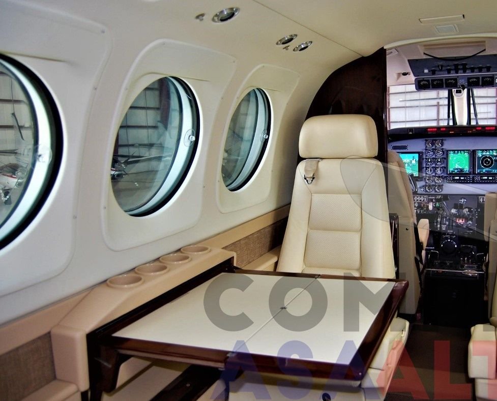 BEECHCRAFT KING AIR C90B 1993 BEECHCRAFT KING AIR C90B 1993