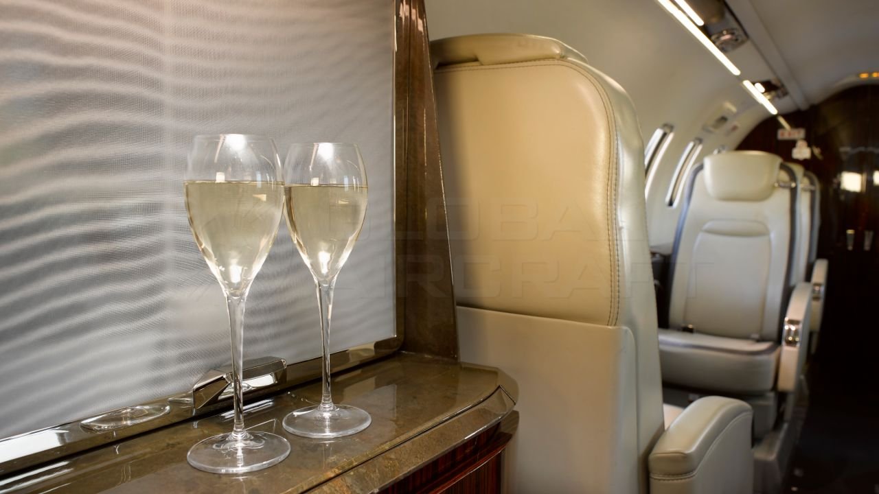 BOMBARDIER LEARJET 70 2014 À VENDA