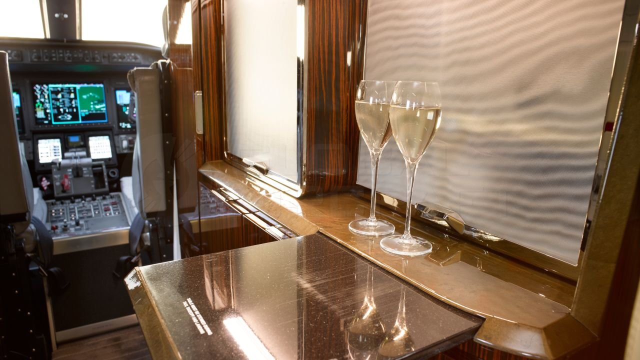 BOMBARDIER LEARJET 70 2014 À VENDA