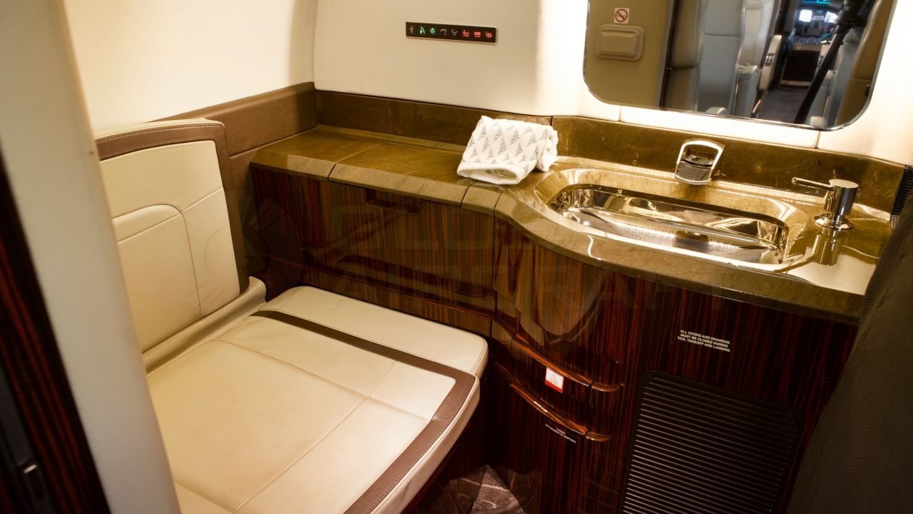 BOMBARDIER LEARJET 70 2014 À VENDA