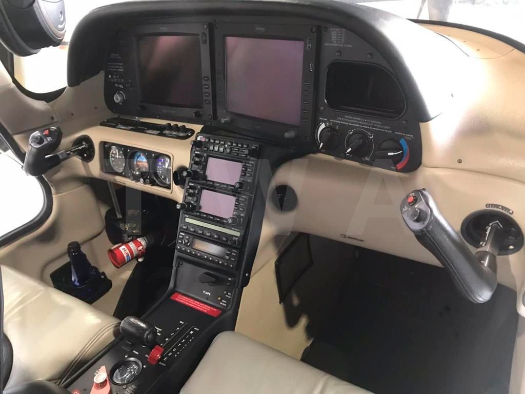 CIRRUS SR22 G2 2006 CIRRUS SR22 G2 2006