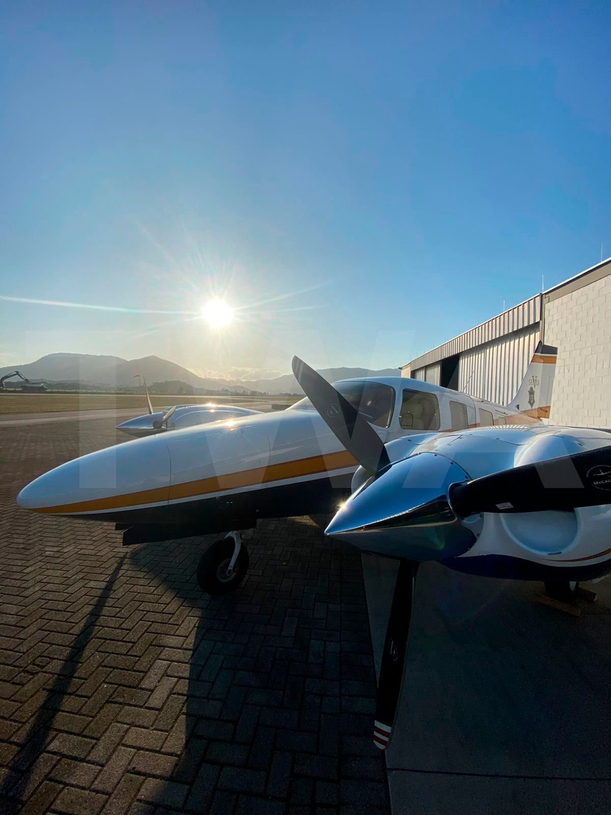PIPER SENECA V 2000 PIPER SENECA V 2000