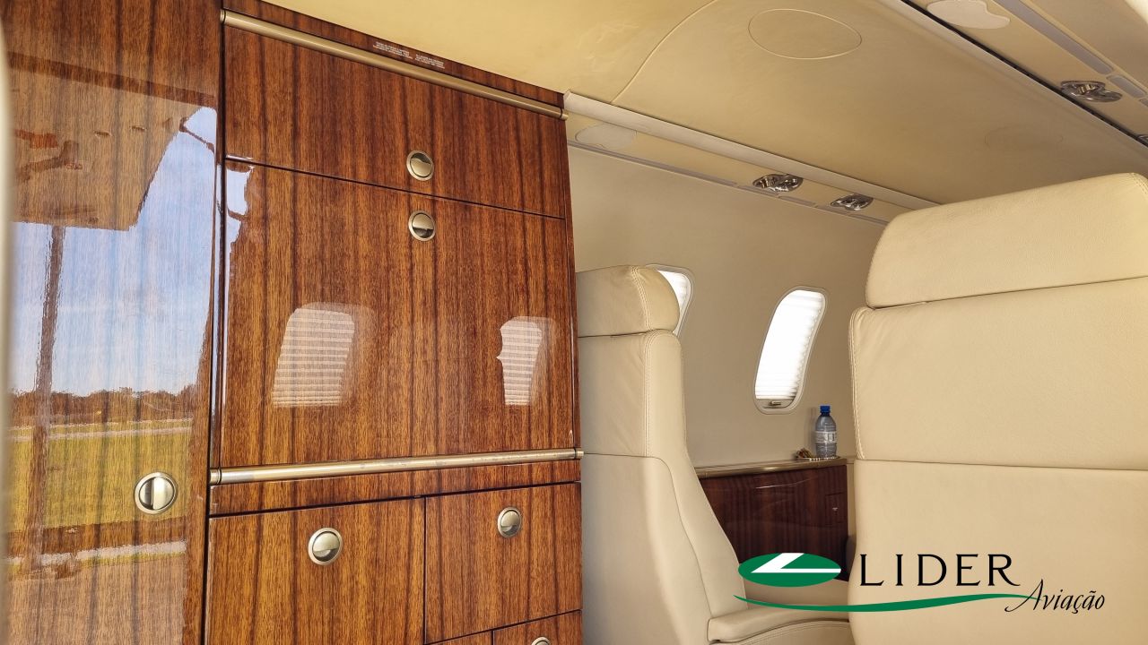 BOMBARDIER LEARJET 40XR 2007