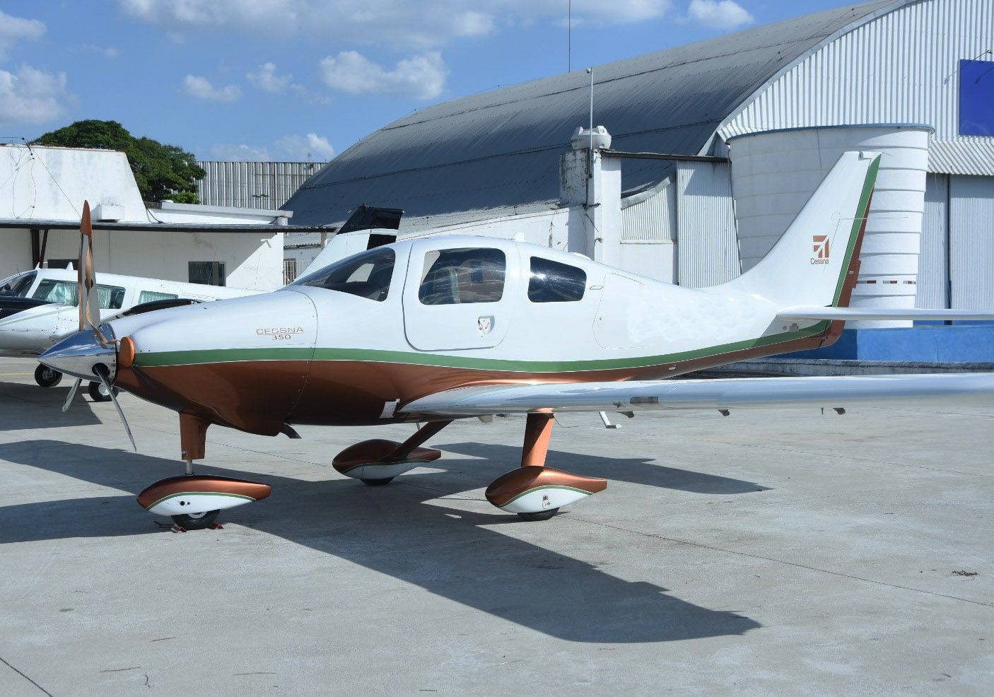 CESSNA 350 CORVALIS LC42-550FG 2007