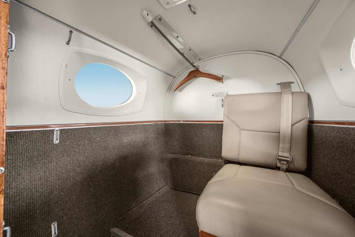 BEECHCRAFT KING AIR C90B 2000
