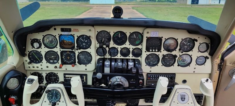 BEECHCRAFT BARON BE55 1973